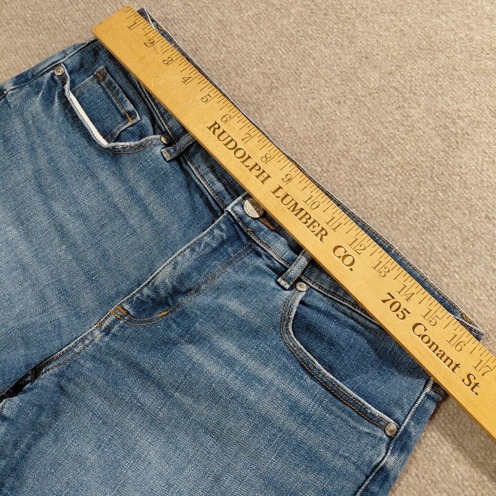 Loft Straight Raw Hem Denim Shorts Women's Size 14 Blue 33" Waist 5.5" Inseam - Picture 4 of 8